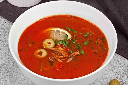 Мясная солянка