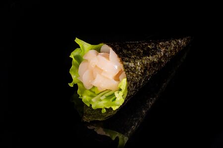 Темаки Спайси Хотате