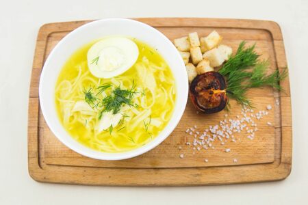 Суп куриный с лапшой