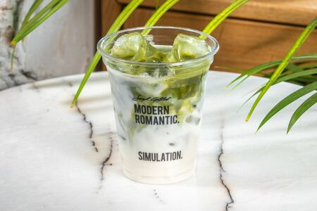 Айс-матча латте