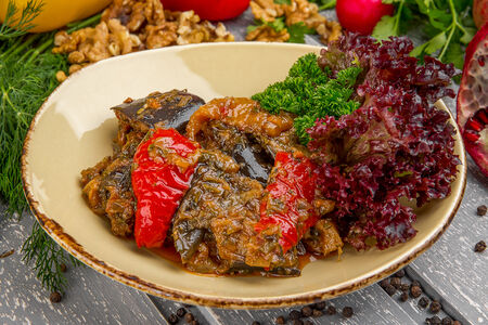 Салат Аджапсандал