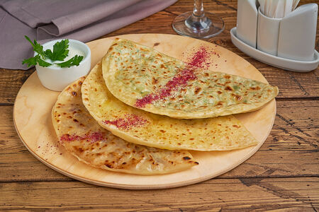 Кутаб с сыром