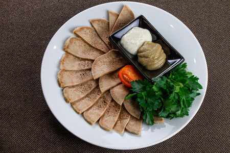 Маринованый говяжий язык