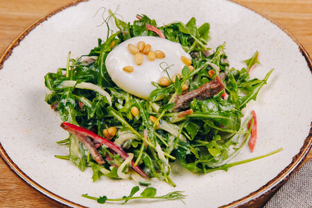 Салат с говяжьим языком