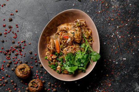 Курица в соусе Хойсин 5 специй