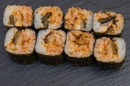 Ролл Острый с угрем