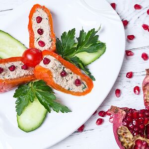 Болгарский перец с орехами