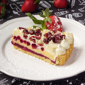 Брусничный тортик