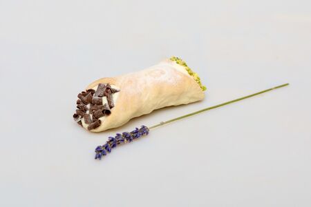 Сицилийские канноли с маскарпоне и фисташками