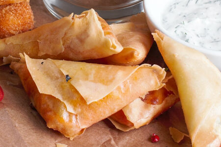 Самосы с копчёной курицей