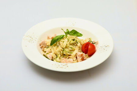 Домашняя паста Фреска с лососем