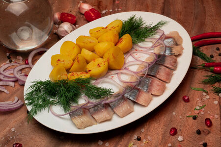 Селедочка с картофелем