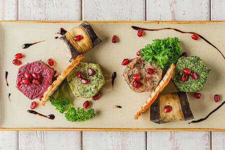 Ассорти из пхали