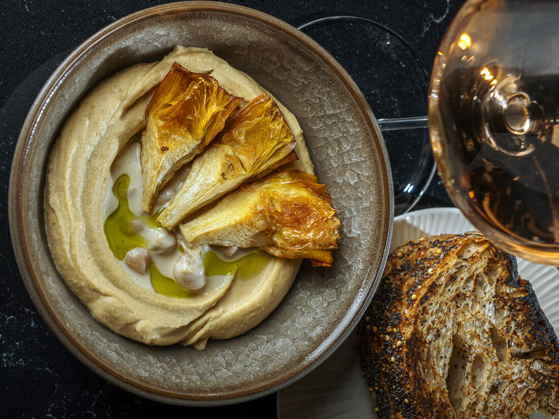 Mine ресторан москва. My big love wine bar + shop, москва. My big love bar. Gigi ресторан на малой дмитровке. Винный бар в горах.