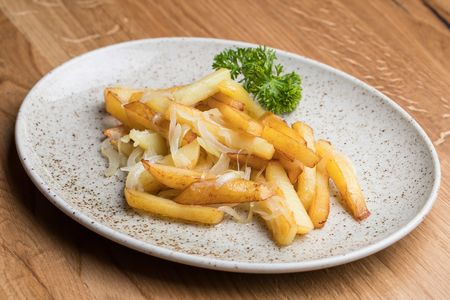 Картофель жареный с луком