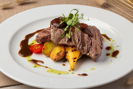 Медальоны из говяжьей вырезки