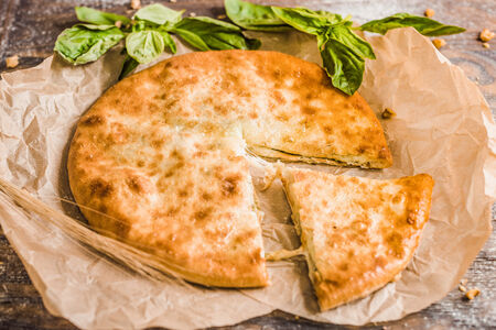 Хачапури с сыром и шпинатом