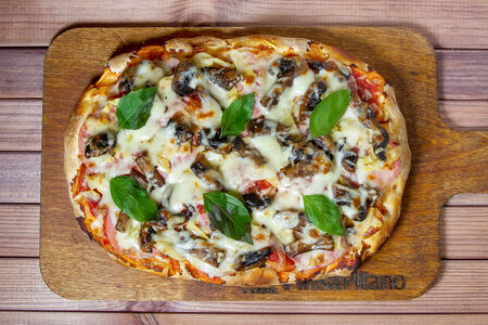 Пицца Ветчина с грибами