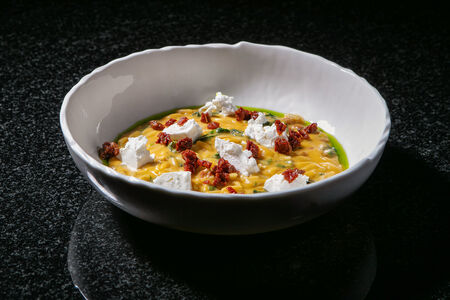 Сливочное орзо с кремом из тыквы