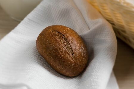 Булочка чёрная