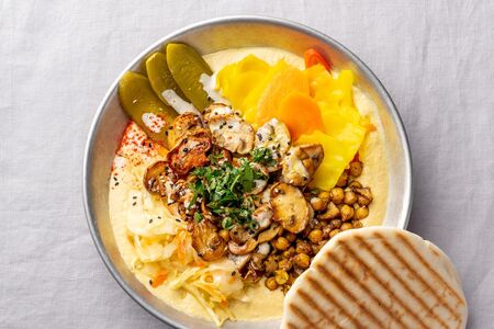 Хумус с грибами