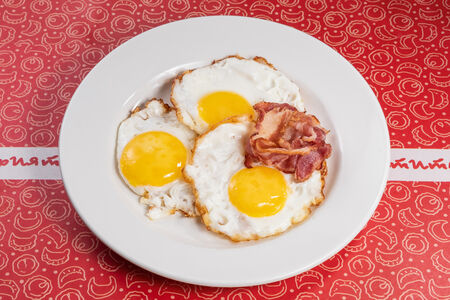 Яичница с беконом