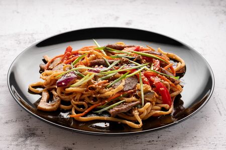 Удон с говядиной