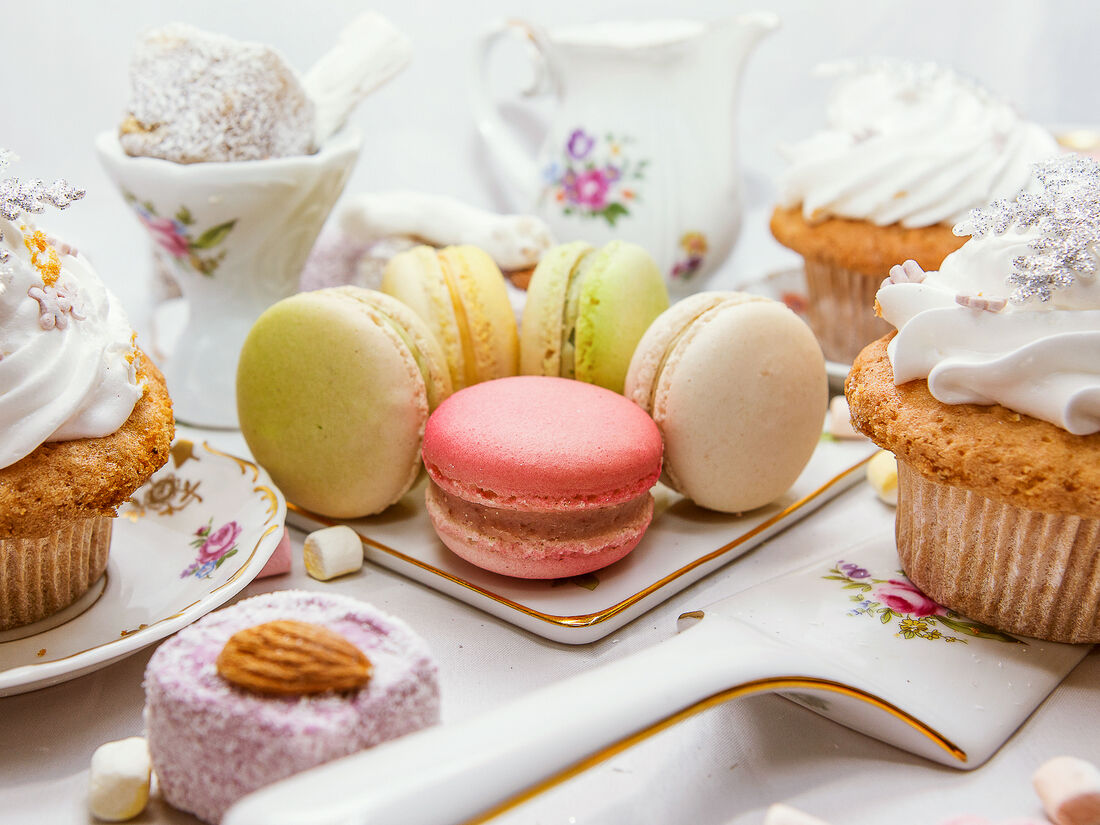 Anna Happy Внимание