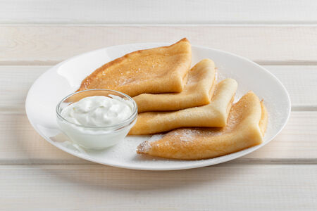 Блины со сметаной