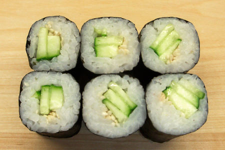 Ролл Огурец