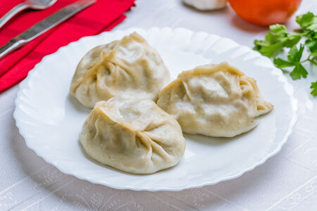 Манты узбекские традиционные с говядиной