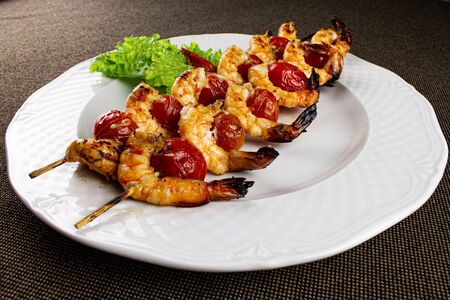 Креветки гриль на шпажке