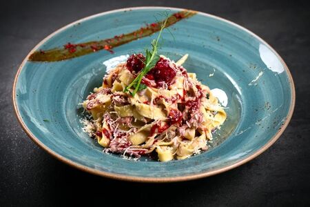 Паста с телятиной и белыми грибами