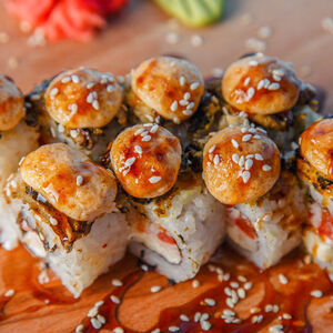 Ролл Запеченный с мидиями