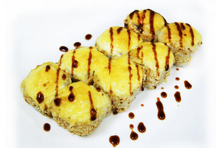 Запеченный ролл Кунжутный с креветкой