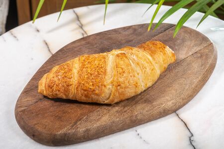 Круассан с сыром