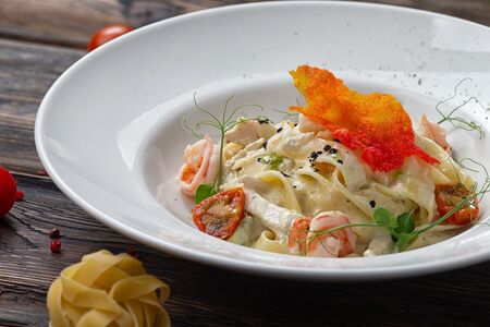 Феттуччине с креветками