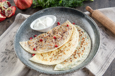 Кутаб с домашним сыром