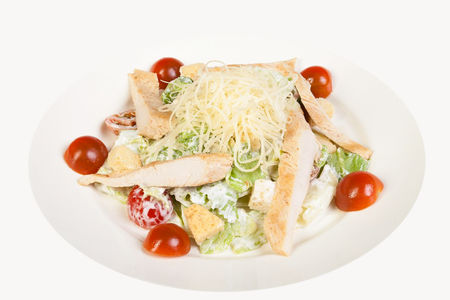 Салат Цезарь с курицей