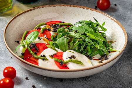 Салат Капрезе