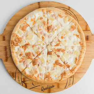 Пицца Курица с ананасами