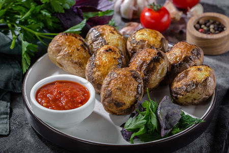 Шашлык из молодого картофеля