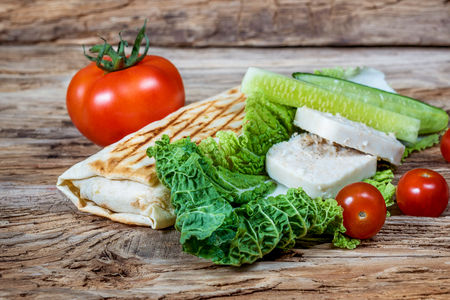 Вегетарианский Цезарь ролл 