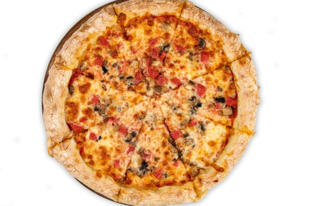 Пицца с ветчиной и грибами