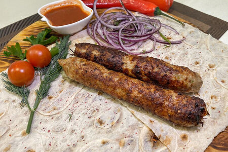 Люля-кебаб с говядиной и свининой