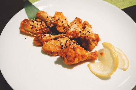 Крылышки в остром соусе