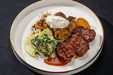 Медальоны из свиной вырезки