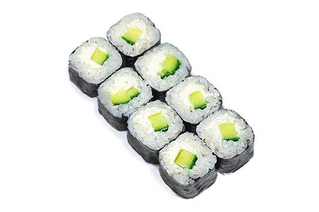 Ролл с огурцом и сливочным сыром