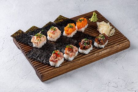 Сет Хэнд Роллы (8)(Тунец2, Краб2, Лосось2, Угорь2)