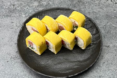 Ролл-тортилья с копченым лососем